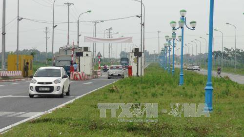 Thu phí trên đường trục Trung tâm đô thị mới Mê Linh vào Quốc lộ 2 